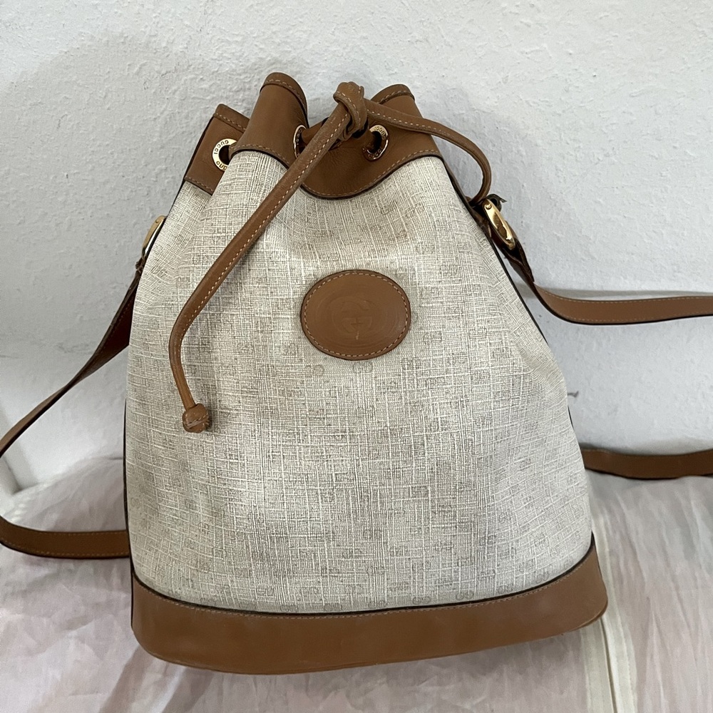 Vintage Gucci bucket bag